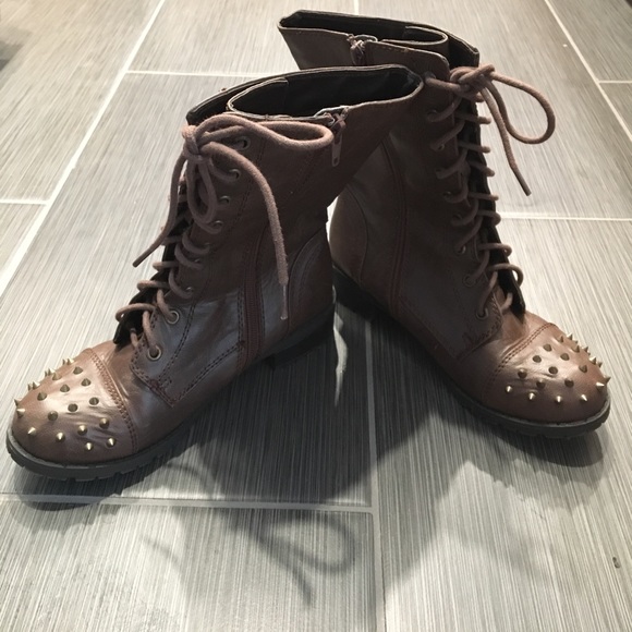 Spiked combat boots - Picture 3 of 4